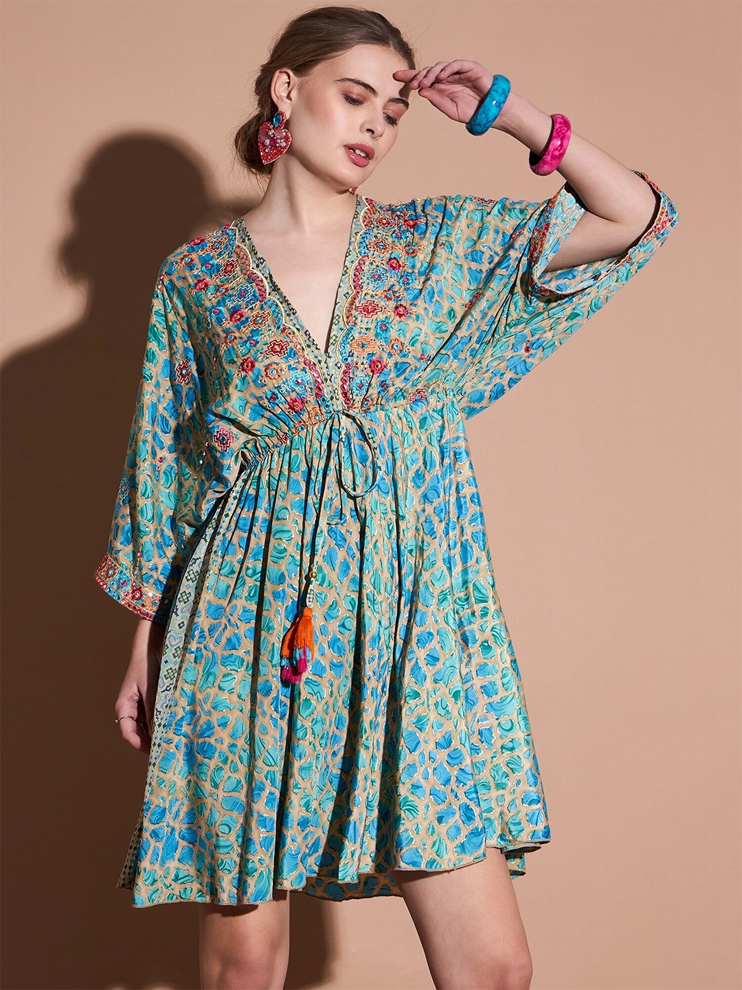 

DressBerry Floral Print V- Neck Three-Quarter Flared Sleeves Crepe A-Line Dress, Green