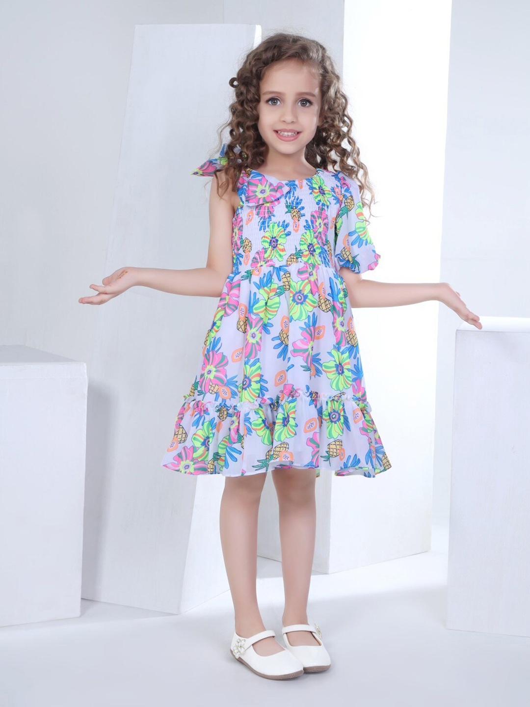 

Peppermint Girls Floral Print Bell Sleeves Smocked Chiffon Fit & Flare Dress, Lavender