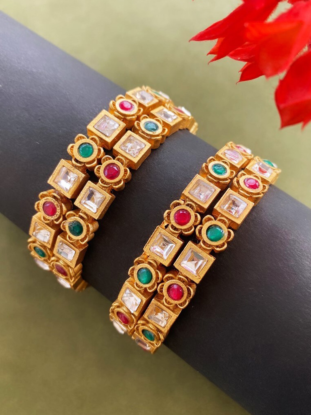 

ATIBELLE Set Of 4 Gold-Plated Stone Studded Bangles