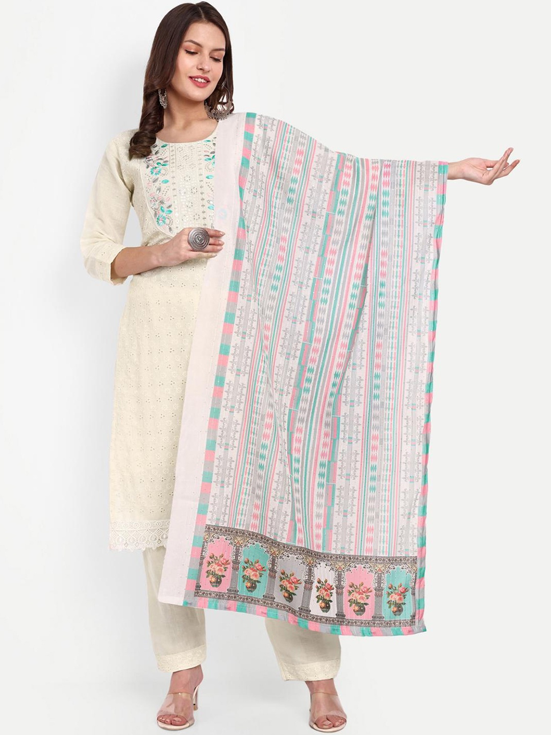 

GLITO Ethnic Motifs Embroidered Pure Cotton Kurta With Trouser & Dupatta, Cream