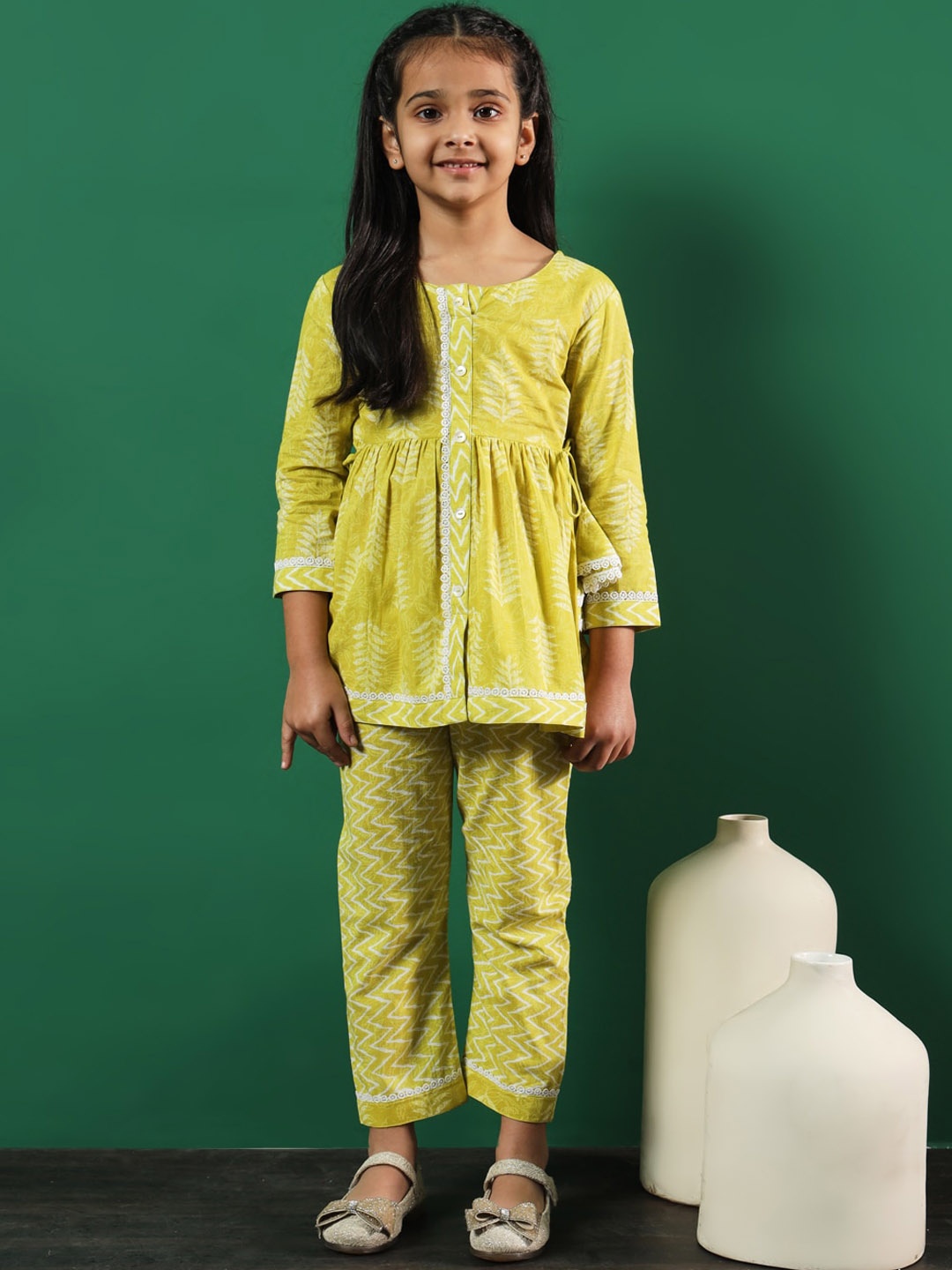 

Readiprint Girls Floral Printed Pure Cotton Kurti With Palazzos, Lime green