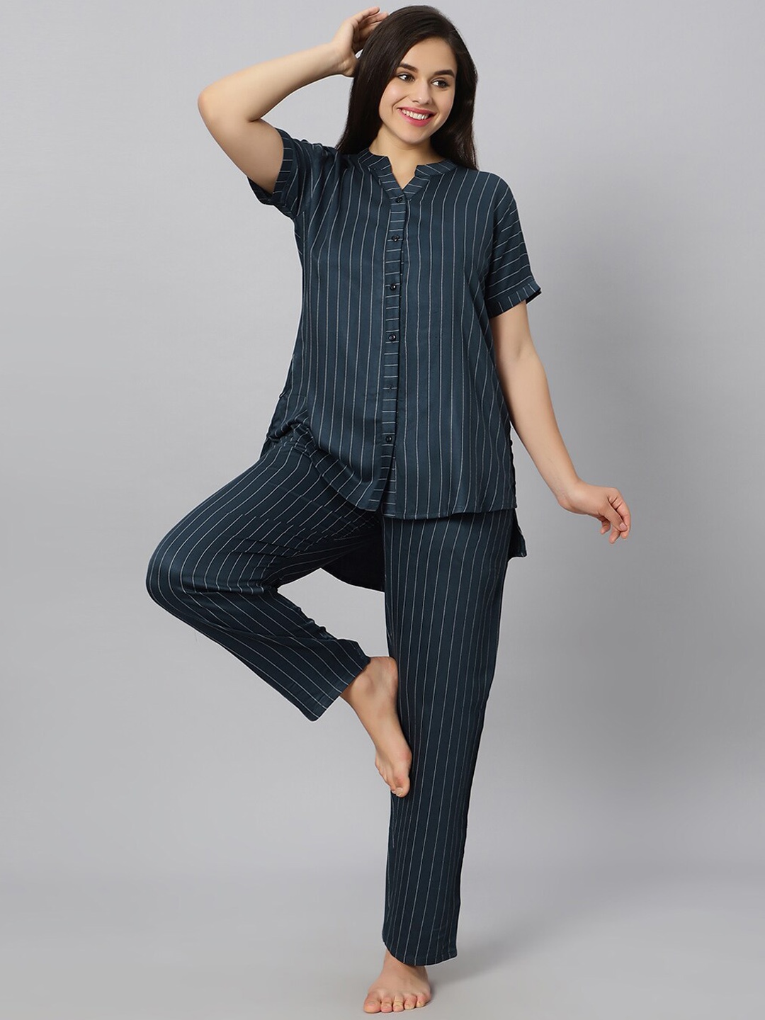 

QUIRA Striped Mandarin Collar Night Suit, Navy blue