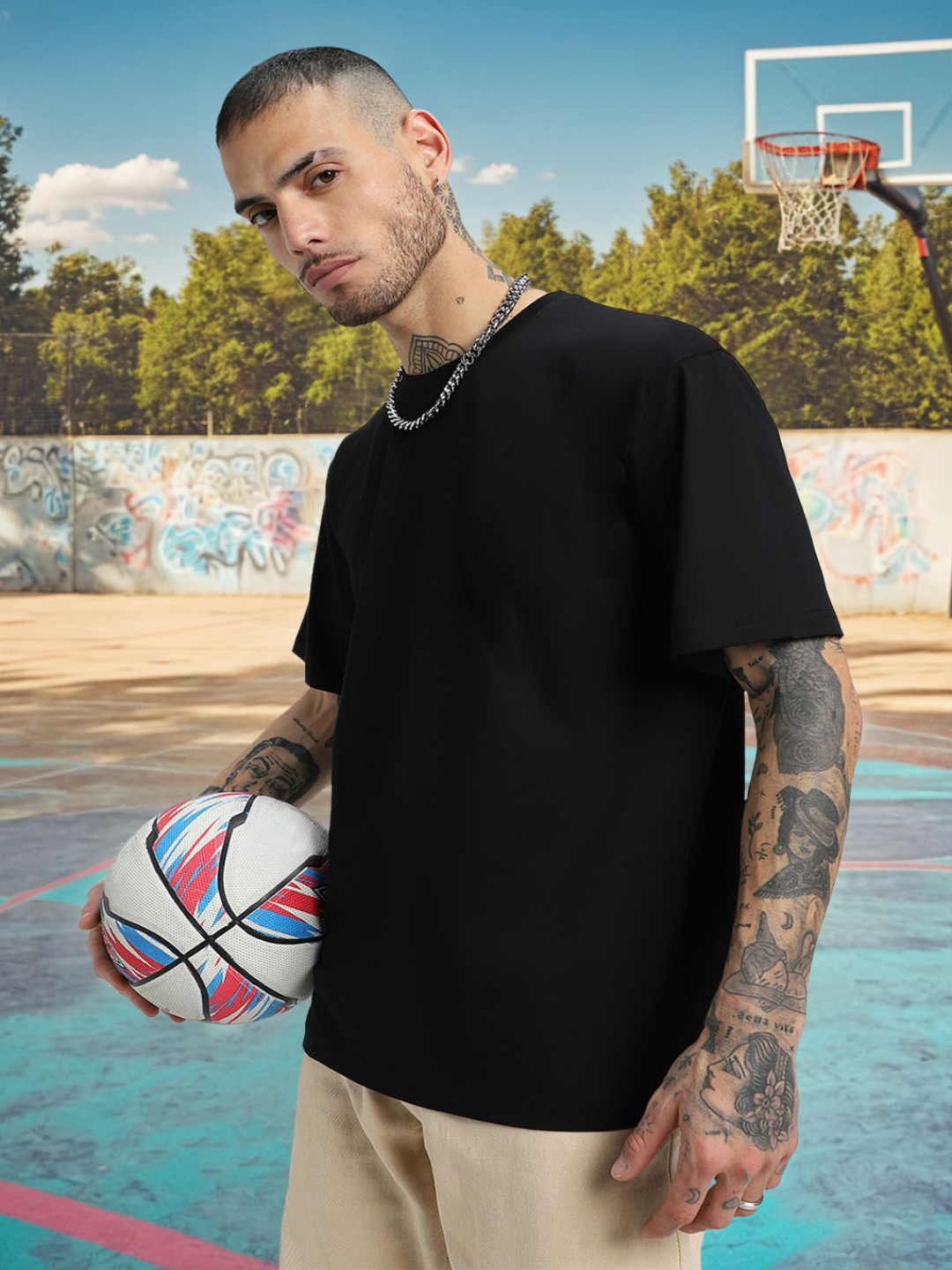 

VEIRDO Black Drop-Shoulder Sleeves Pure Cotton Oversized T-shirt