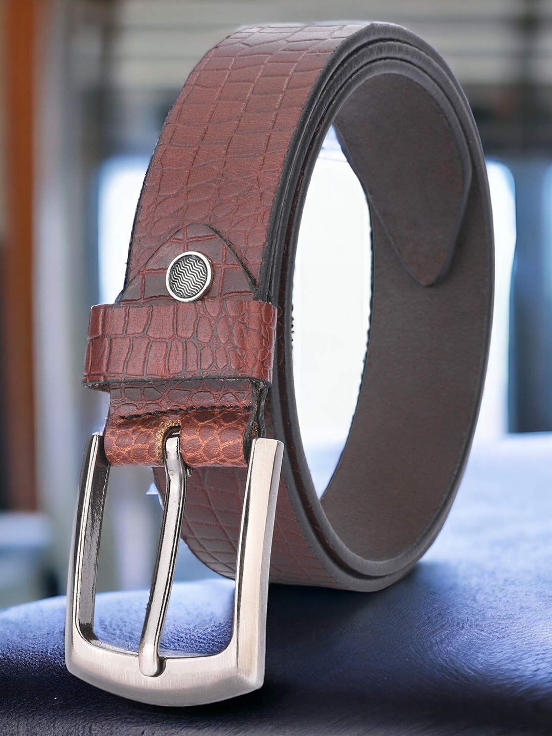 

The Roadster Lifestyle Co Men Brown Textured Genuine Leather Belts