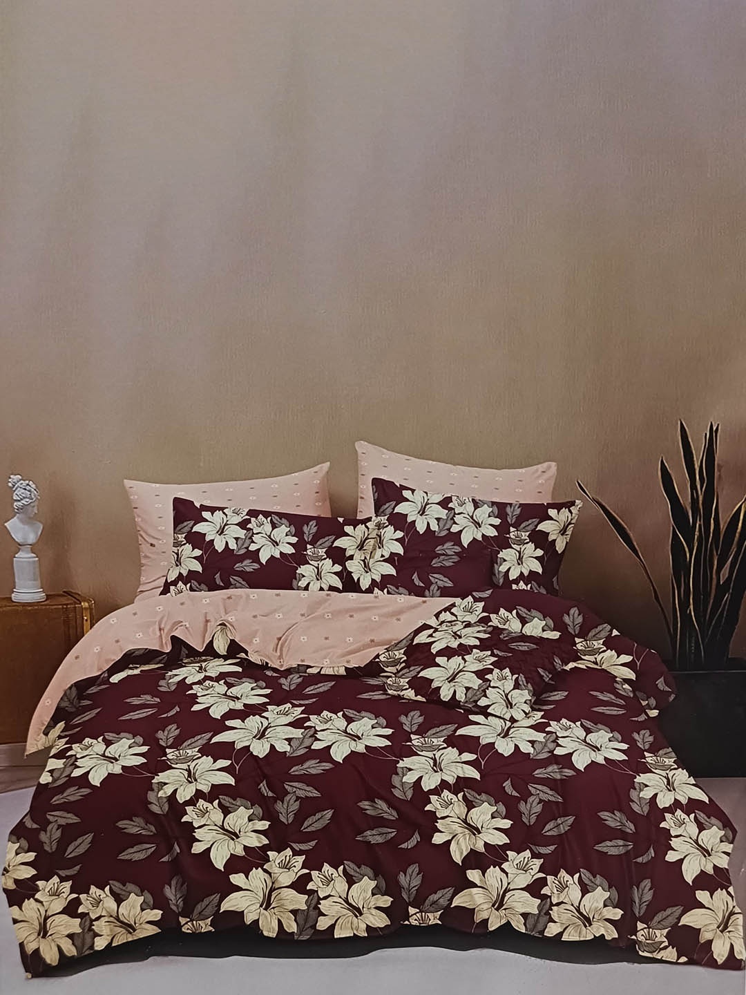 

Signature Maroon 4 Pieces Floral Printed Double Queen Mild Winter Bedding Set