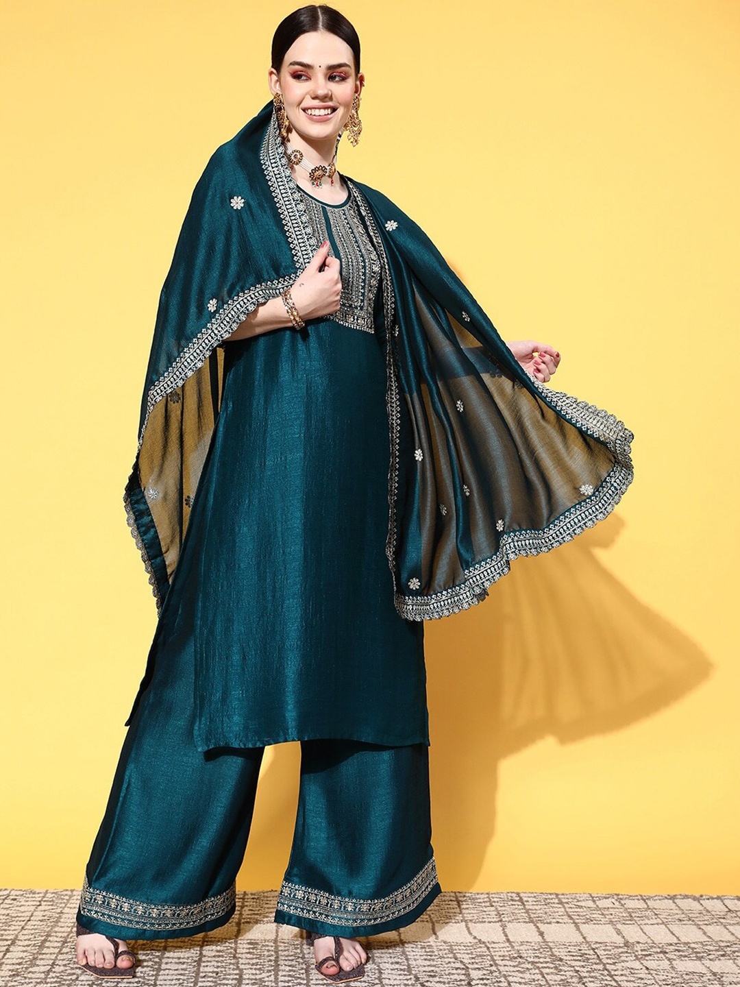 

Growdamy Floral Embroidered Thread Work Regular Kurta With Trousers & Dupatta, Teal