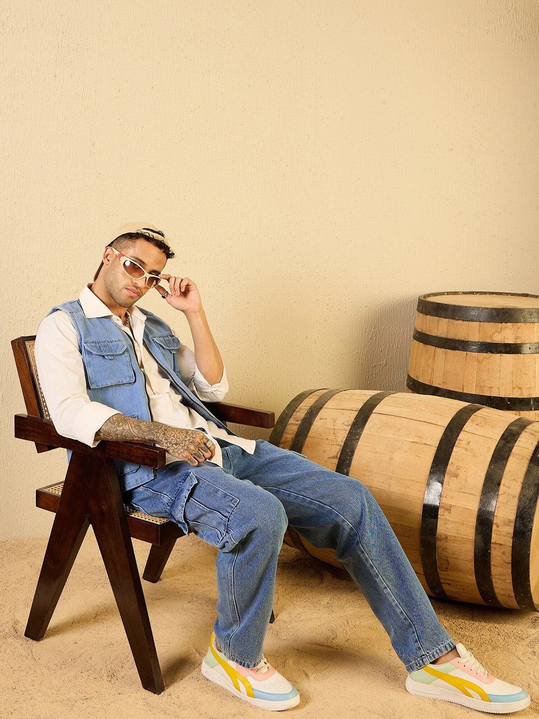 

Kook N Keech Blue Men Straight Fit Clean Look Cargo Style Stretchable Jeans