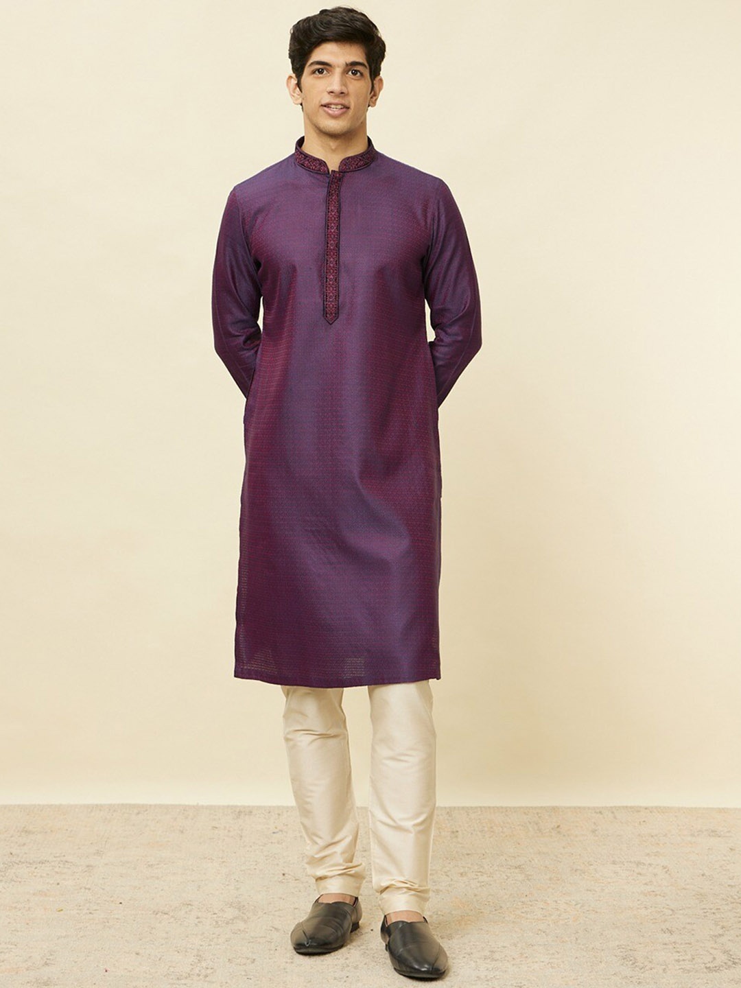 

Manyavar Ethnic Motifs Woven Design Straight Kurta with Pyjamas, Purple