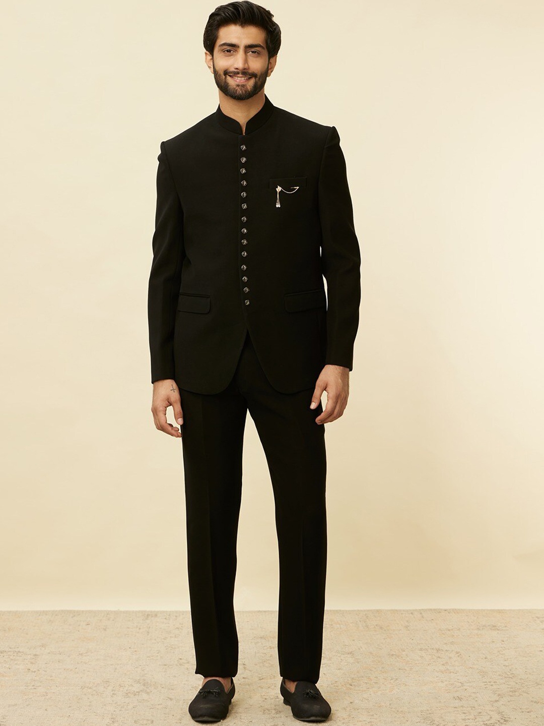 

Manyavar Men Single-Breasted Suit, Black
