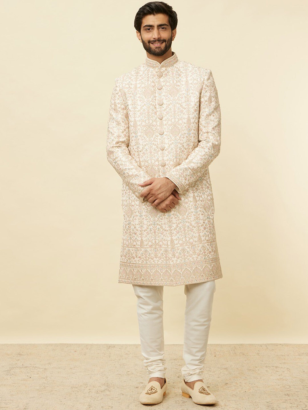 

Manyavar Men Self-Design Sherwani Set, Cream