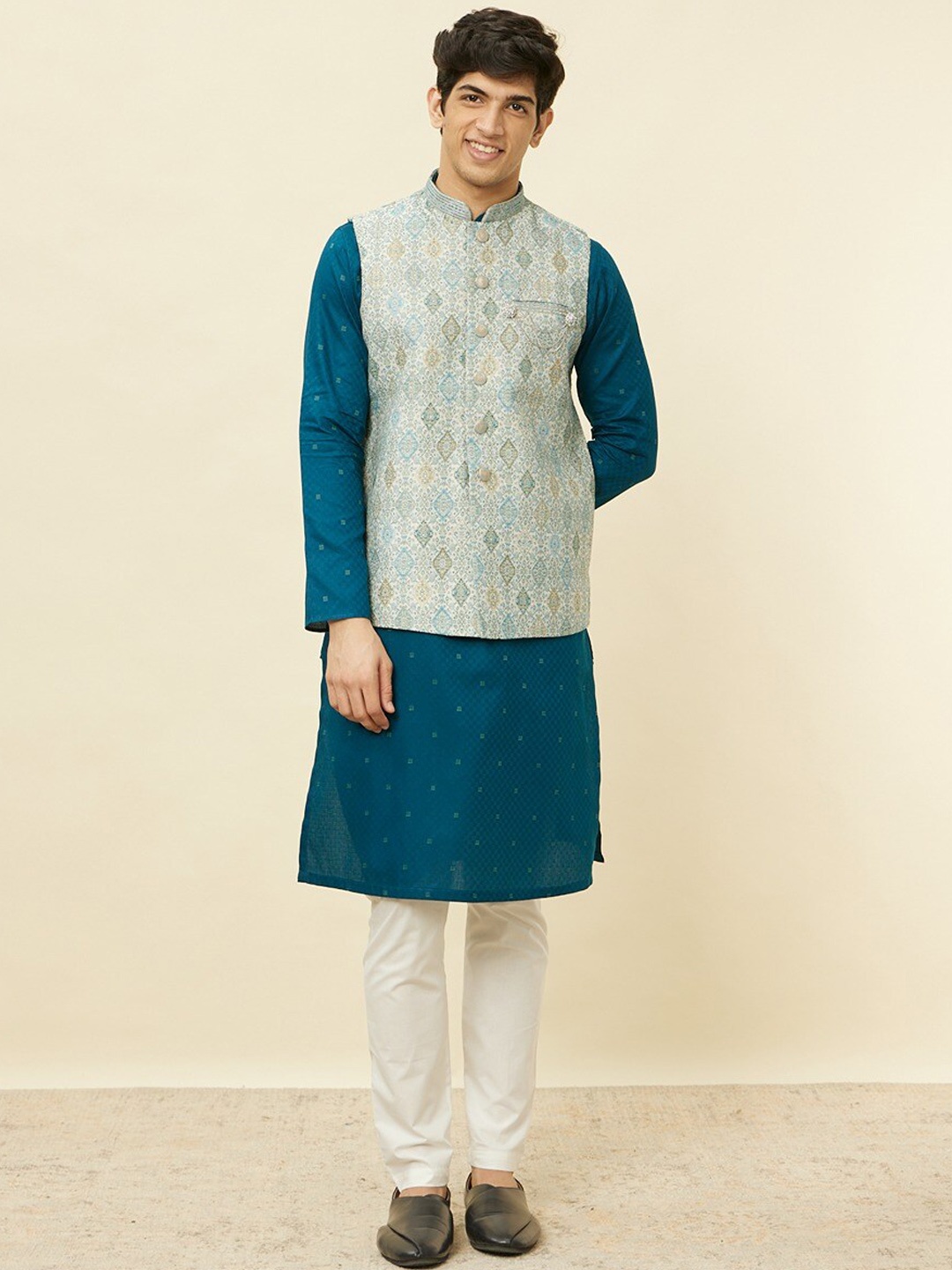 

Manyavar Printed Woven Nehru Jacket, Blue