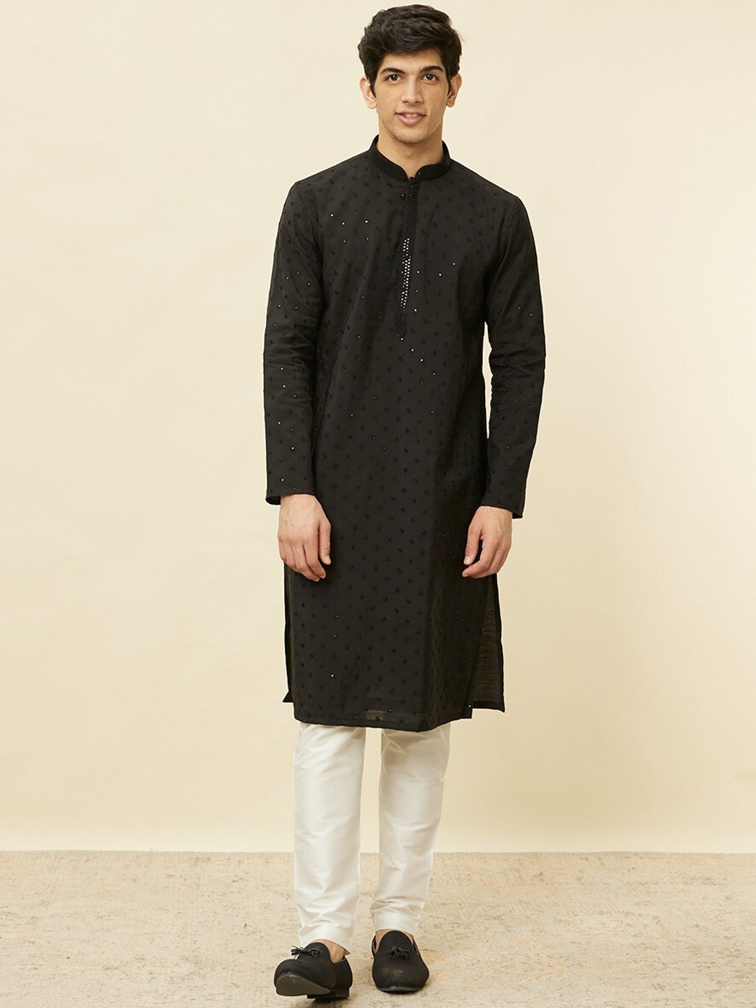 

Manyavar Ethnic Motifs Sequinned Embroidered Regular Kurta With Pyjamas, Black