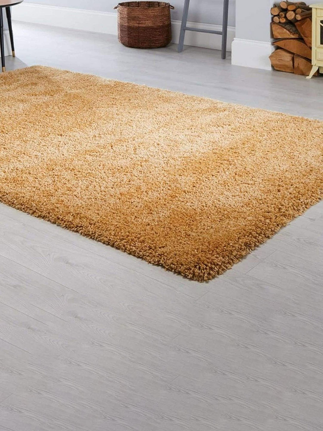 

AaHo Decor Gold Toned Shaggy Carpet