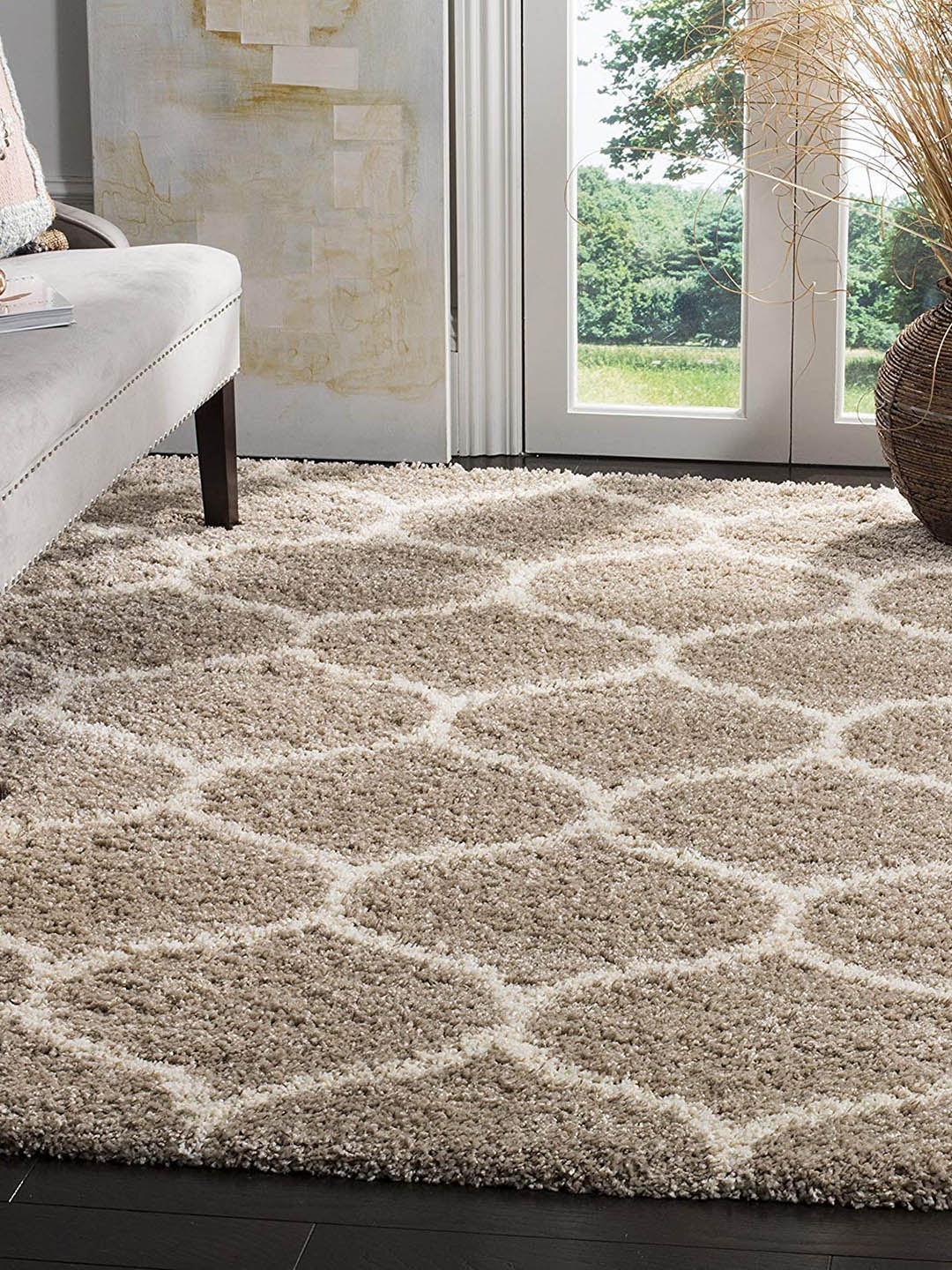 

AaHo Decor Beige & White Geometric Traditional Carpet