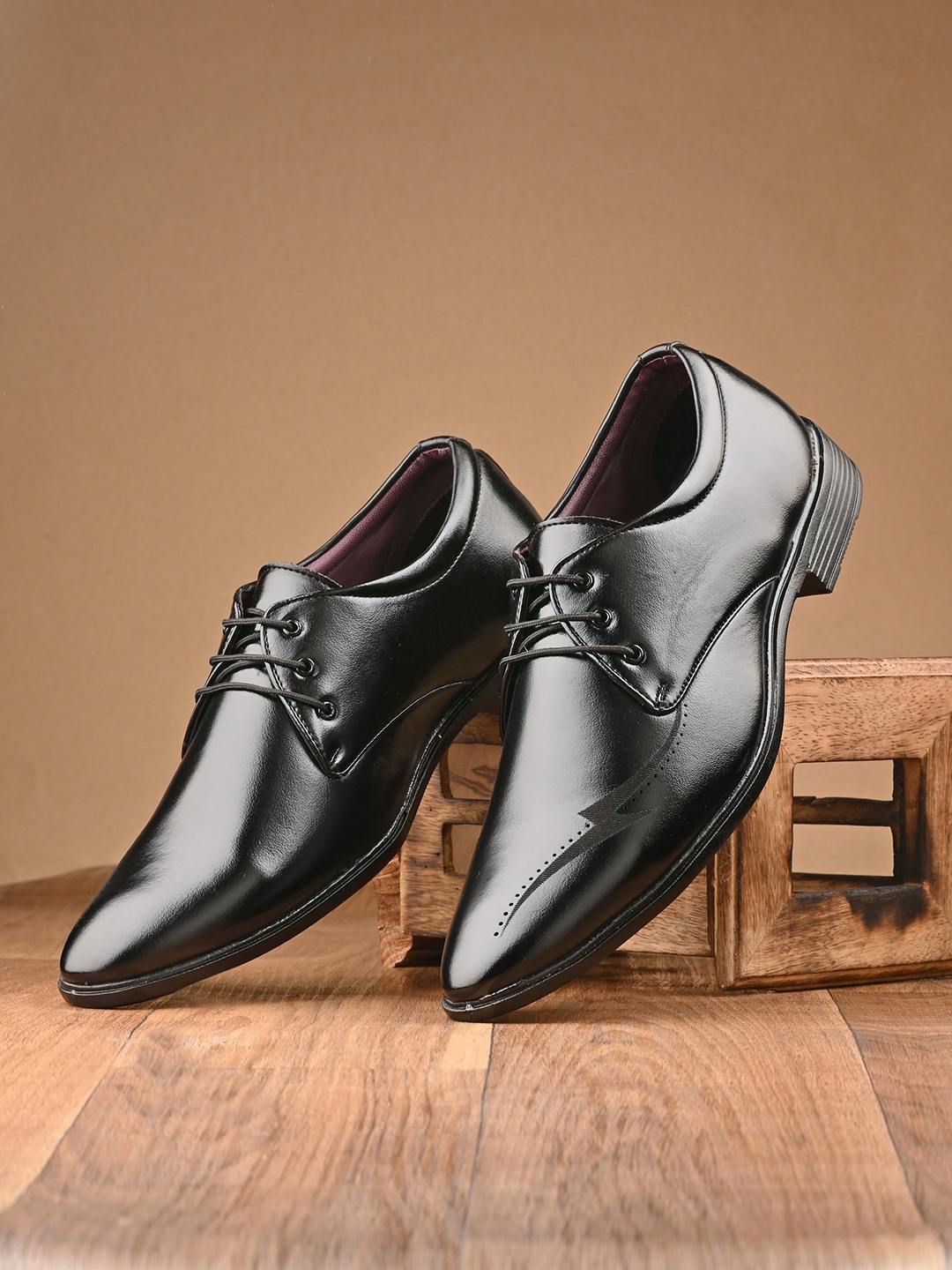 

BUCIK Men Lace-Up Formal Derbys Shoes, Black