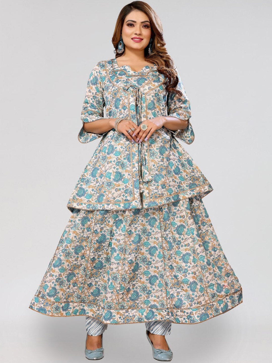 

PYARI - A style for every story Floral Printed Gotta Patti Kurta With Trouser & Shrug, Blue