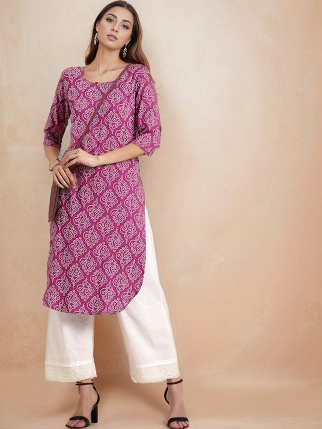 

KALINI Ethnic Motifs Printed Straight Kurta, Pink