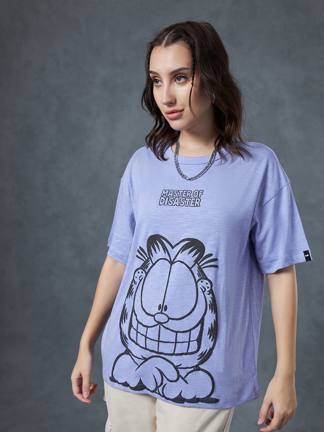 

Bewakoof Air 1.0 Garfield Women Printed Oversized T-shirt, Purple