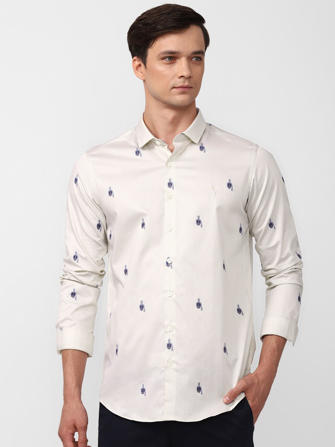 

SIMON CARTER LONDON Slim Fit Printed Spread Collar Long Sleeves Cotton Casual Shirt, Cream