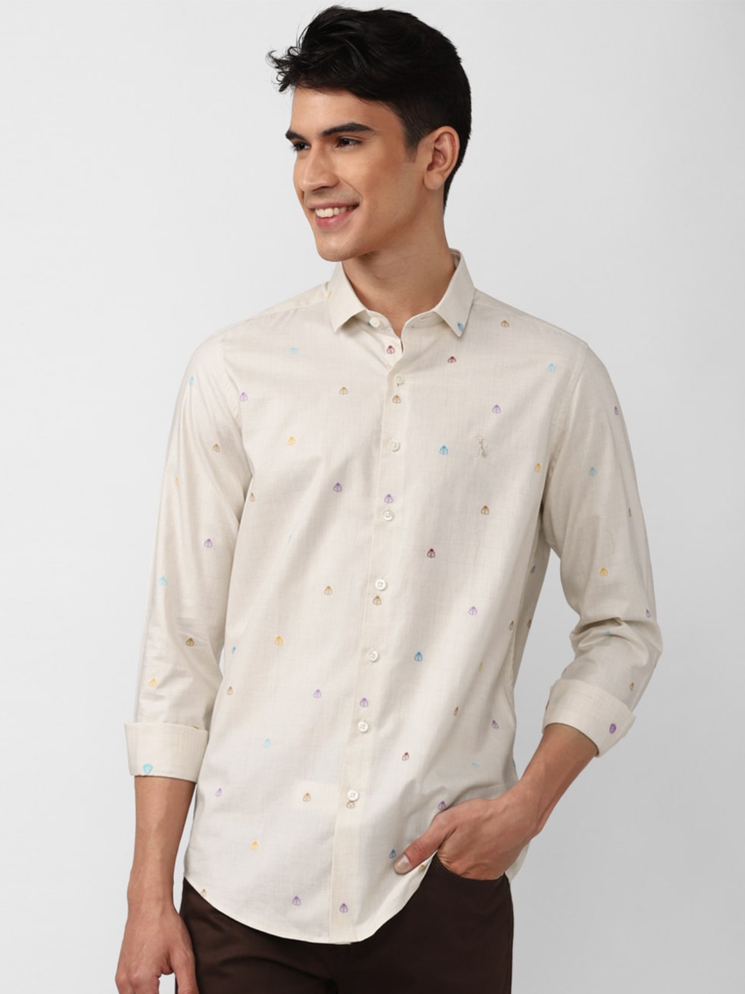 

SIMON CARTER LONDON Slim Fit Printed Spread Collar Long Sleeves Cotton Casual Shirt, Cream