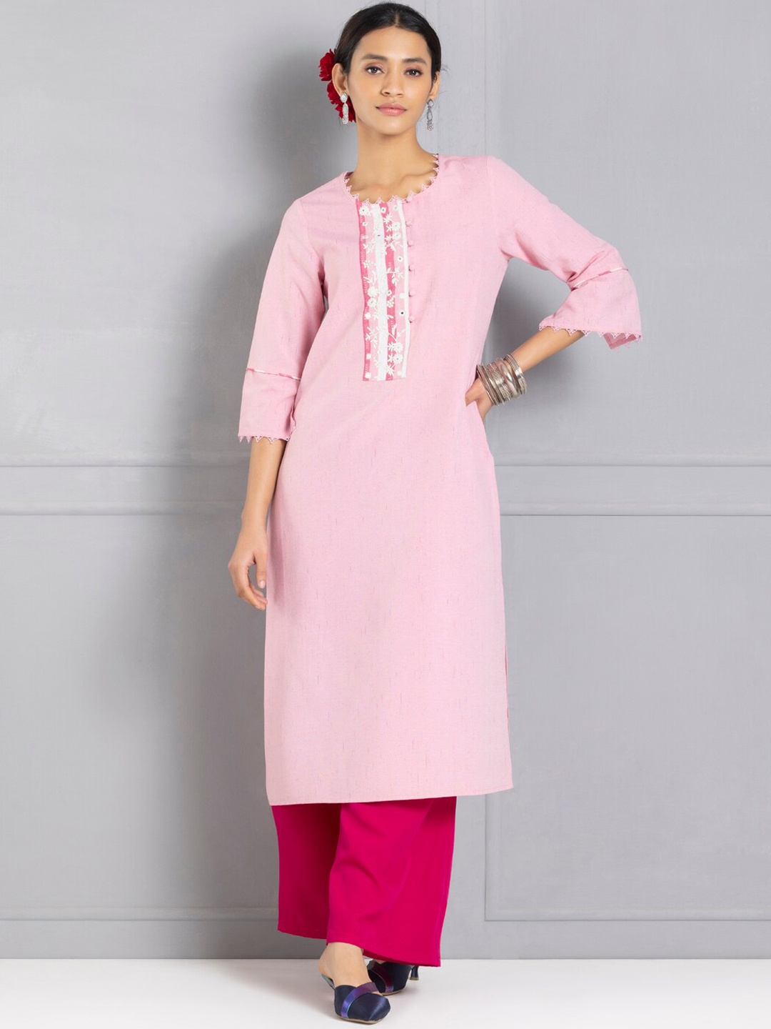 

SHAYE Women Ethnic Motifs Yoke Design Regular Thread Work Kurta with Palazzos, Pink