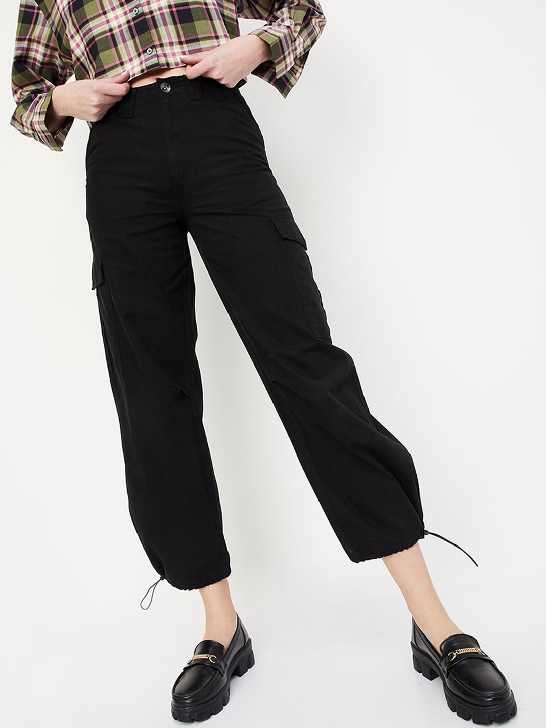

max Women Mid-Rise Dark Shade Clean Look Pure Cotton Cropped Cargo Joggers, Black