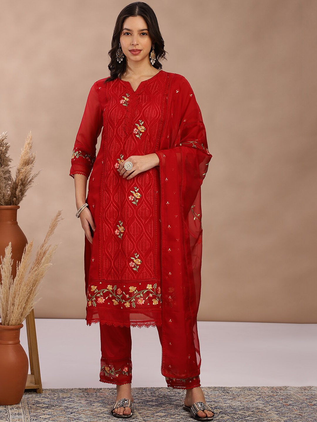 

FABMORA Women Embroidered Regular Thread Work Kurta with Trousers & With Dupatta, Red