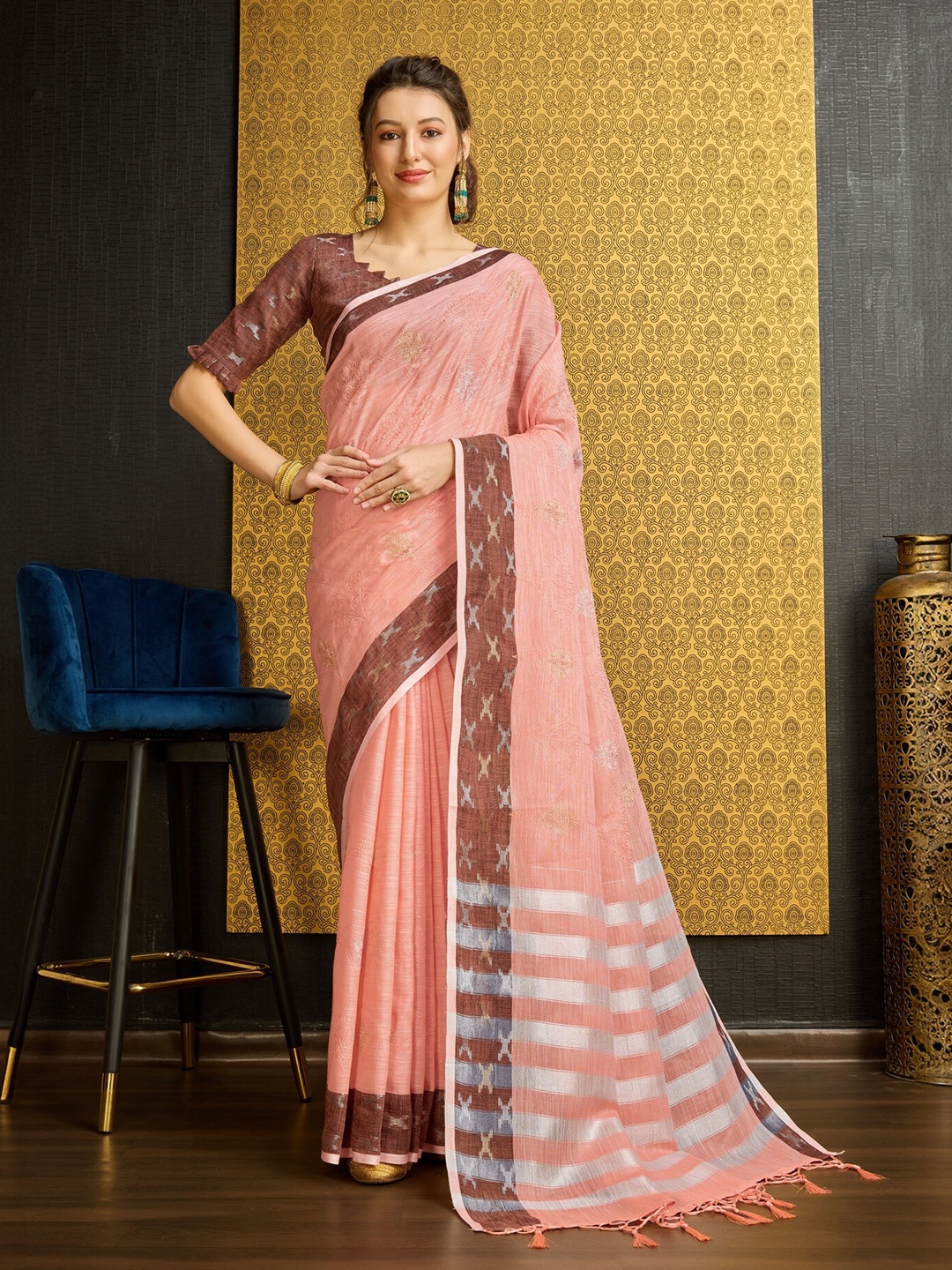 

Mitera Ethnic Motifs Zari Pure Linen Saree, Peach
