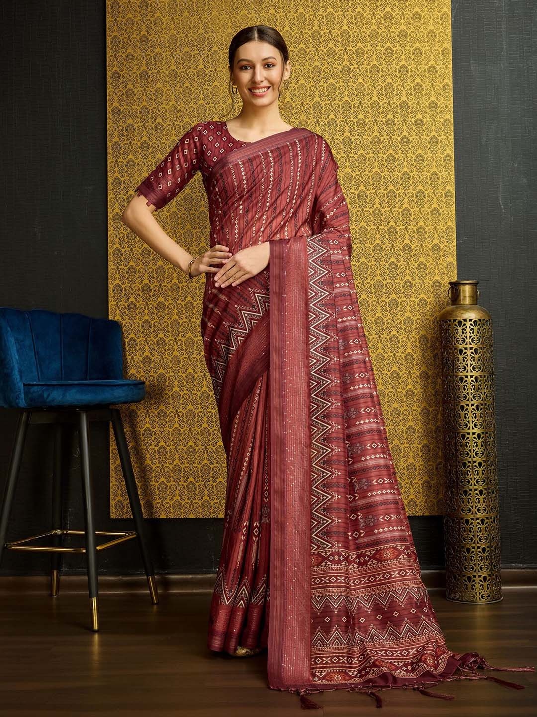 

Mitera Ethnic Motifs Pure Silk Printed Saree, Maroon