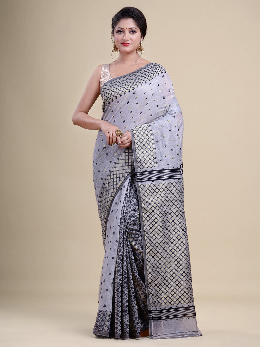 

HOUSE OF ARLI Woven Design Pure Cotton Jamdani Saree, Grey