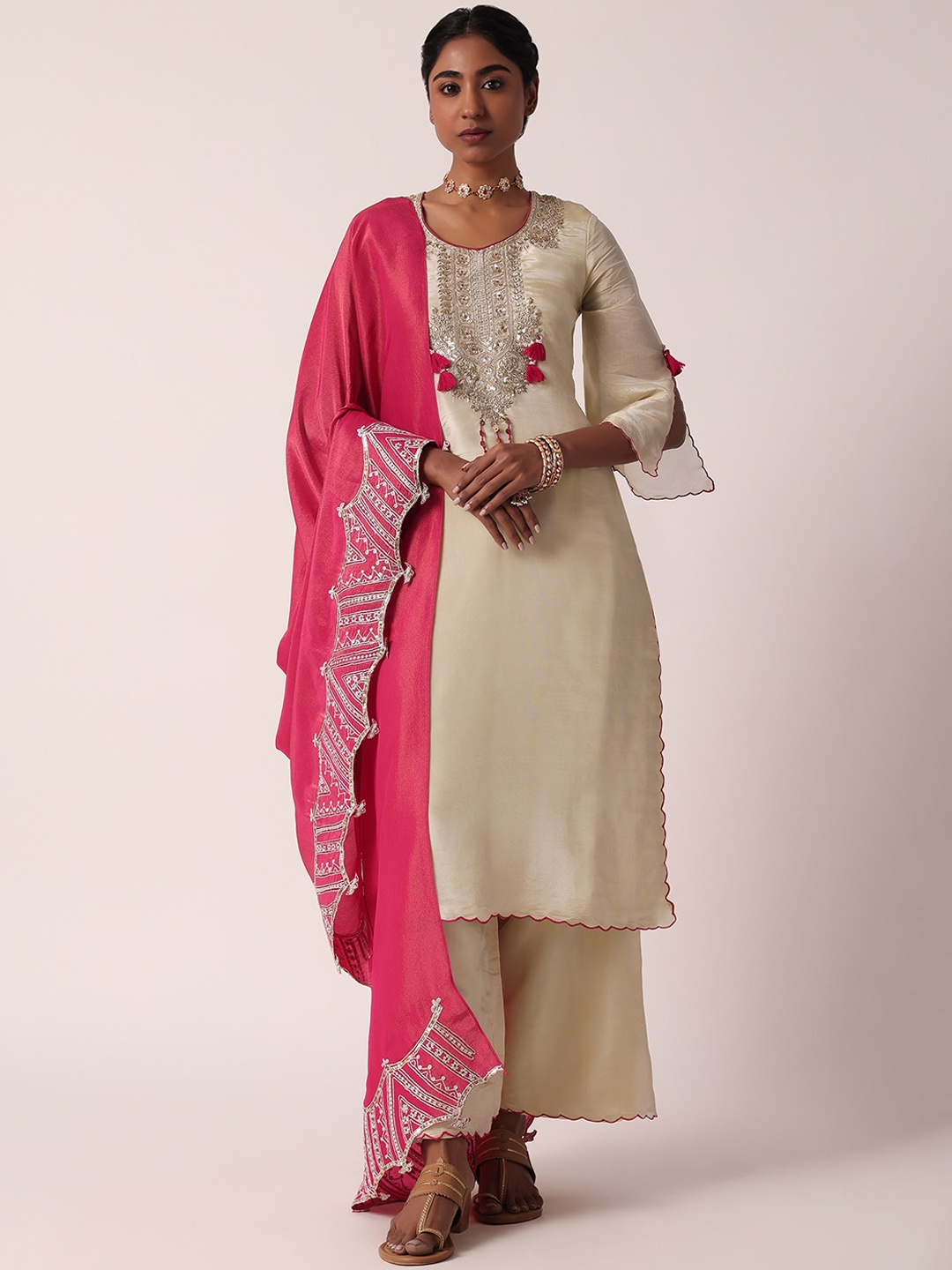 

KALKI Fashion Women Floral Embroidered Regular Sequinned Kurta with Palazzos & With Dupatta, Cream