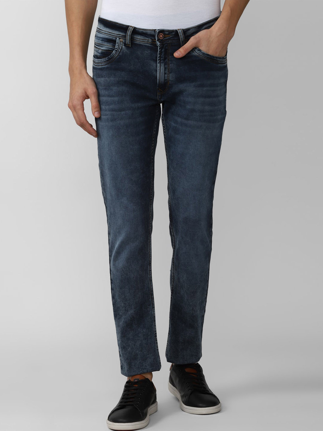 

PETER ENGLAND UNIVERSITY Men Tapered Fit Heavy Fade Cotton Jeans, Navy blue