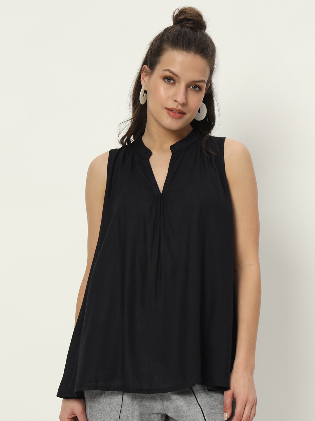 

9rasa Mandarin Collar A-line Top, Black