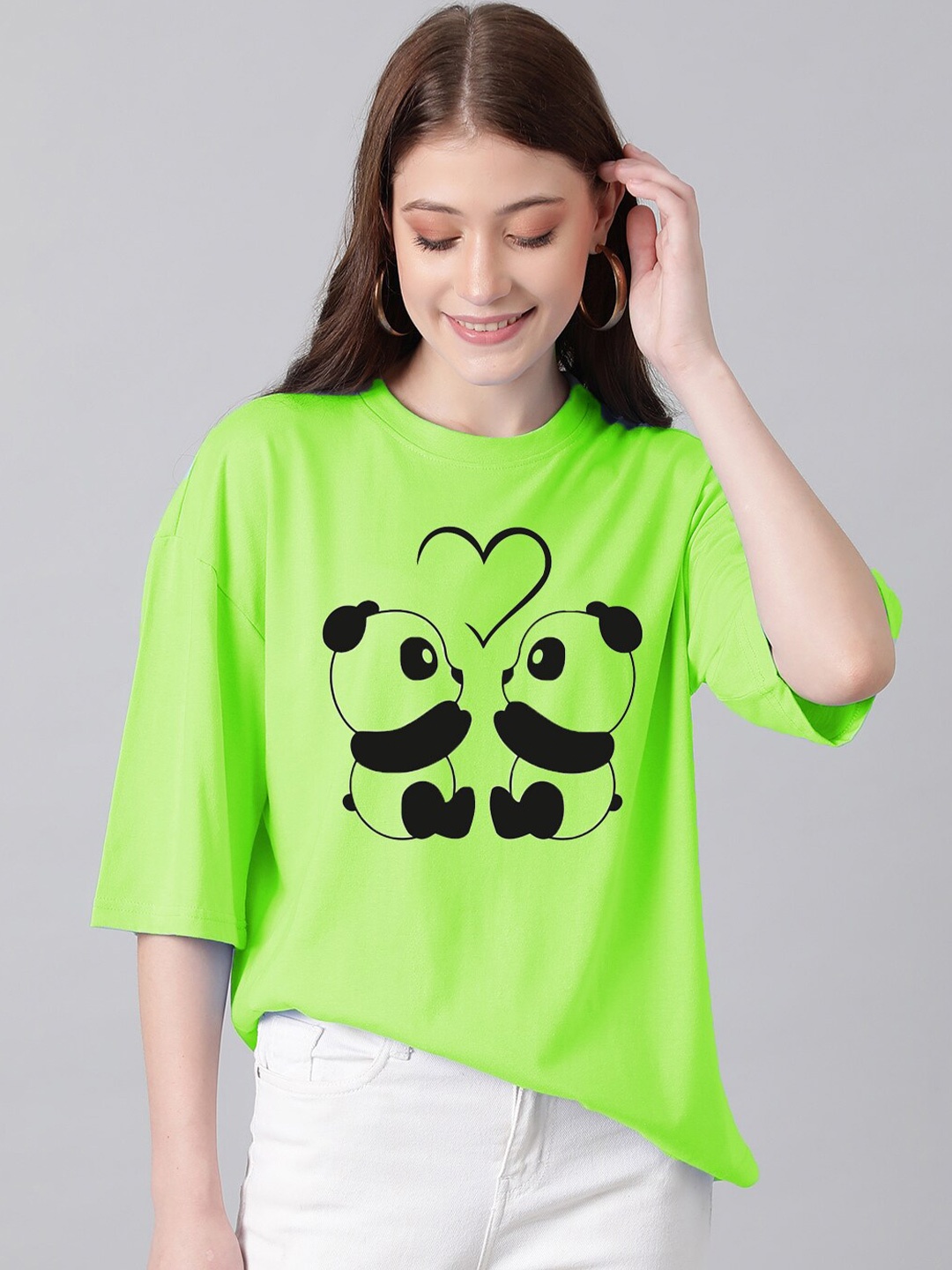 

Kotty Graphic Printed Round Neck Drop-Shoulder Sleeves Oversized T-shirt, Green