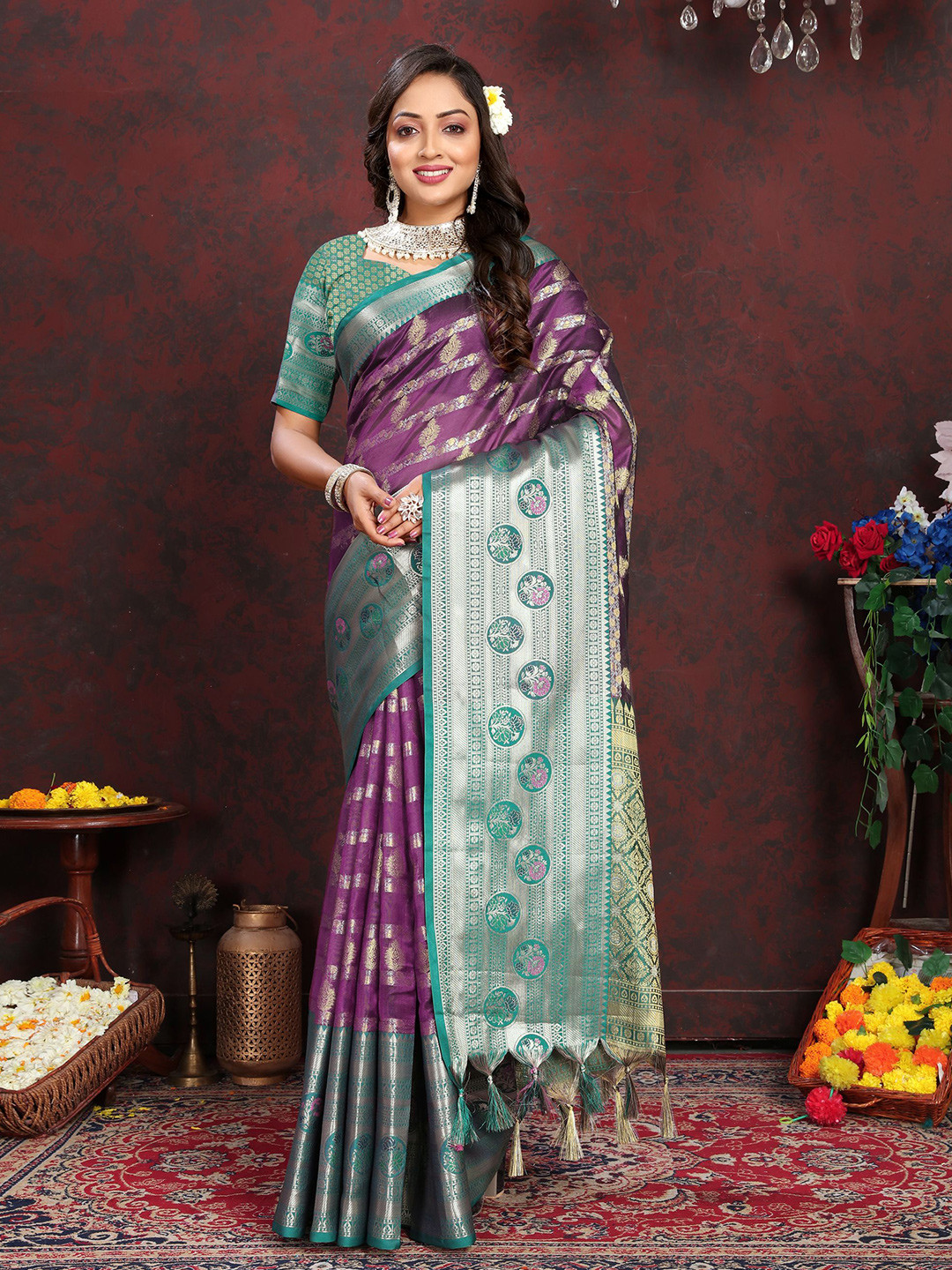 

NIWAA Woven Design Zari Banarasi Saree, Purple