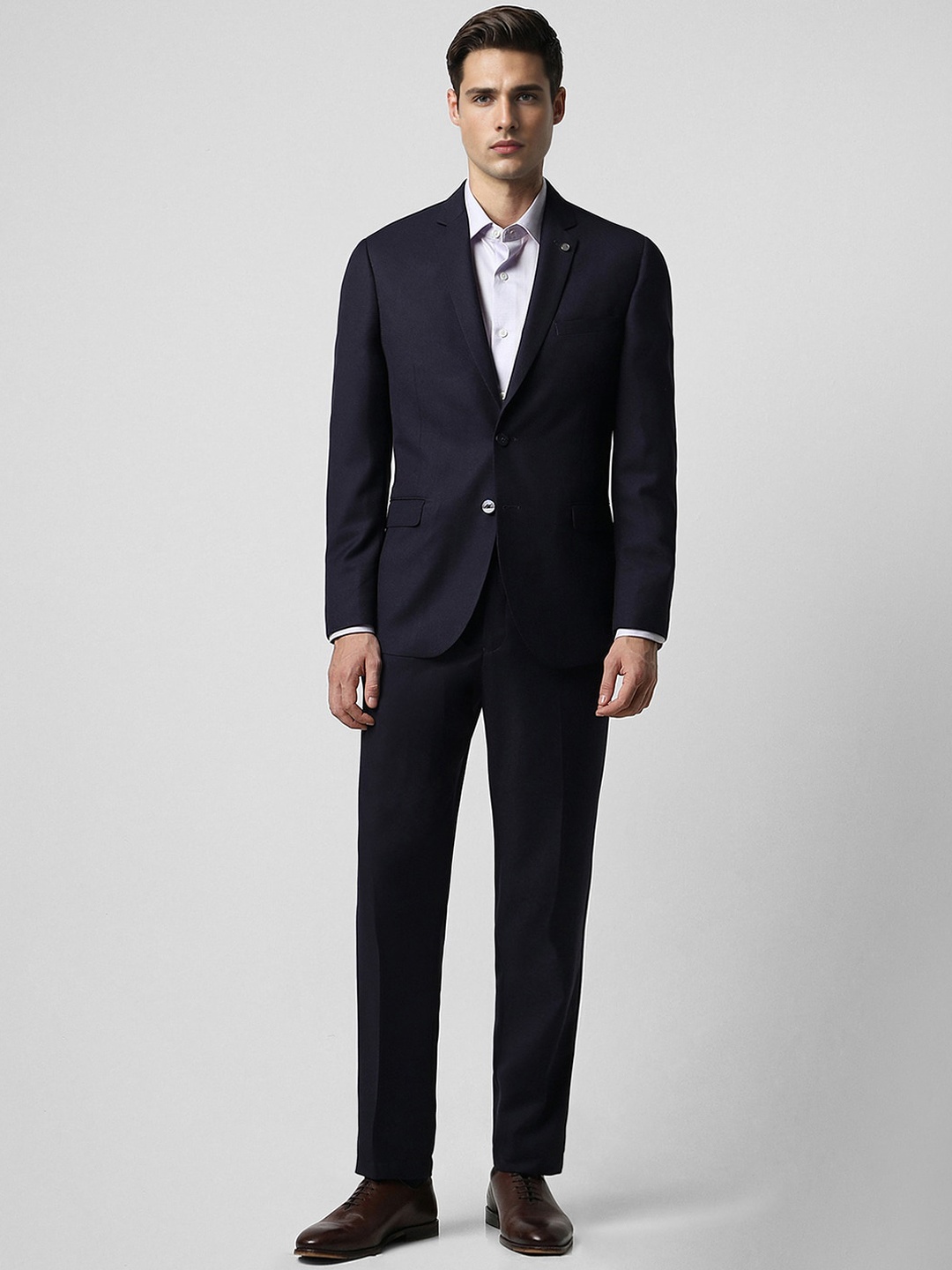 

Van Heusen Men Slim-Fit Single-Breasted Two-Piece Suit, Navy blue