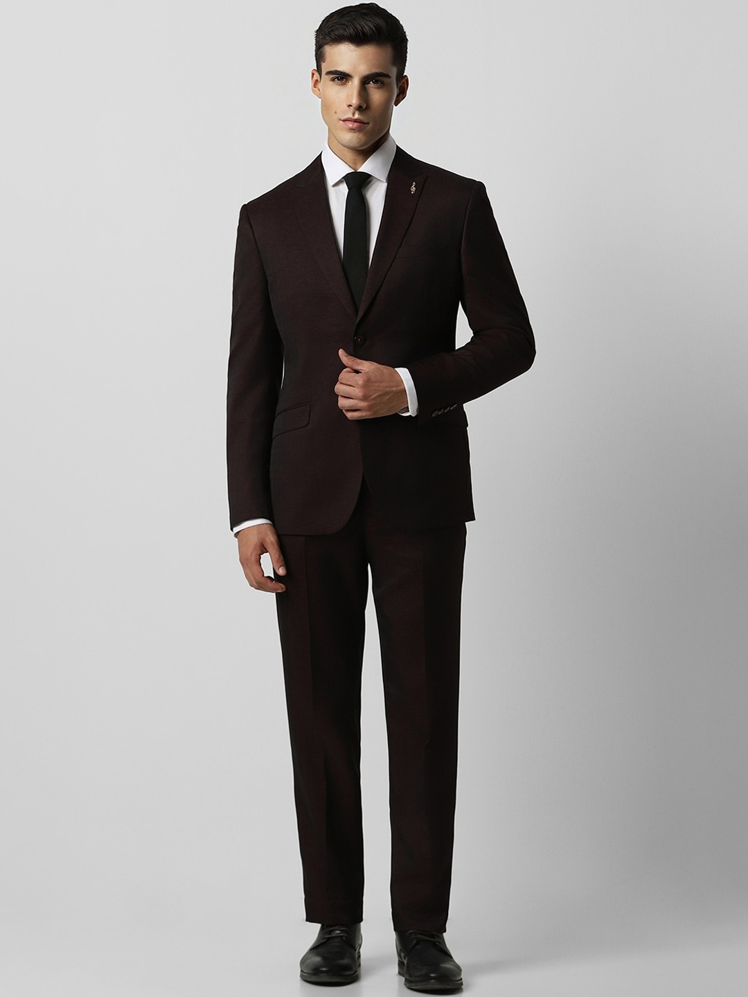 

Van Heusen Men Slim-Fit Single-breasted Two-Piece Suit, Maroon
