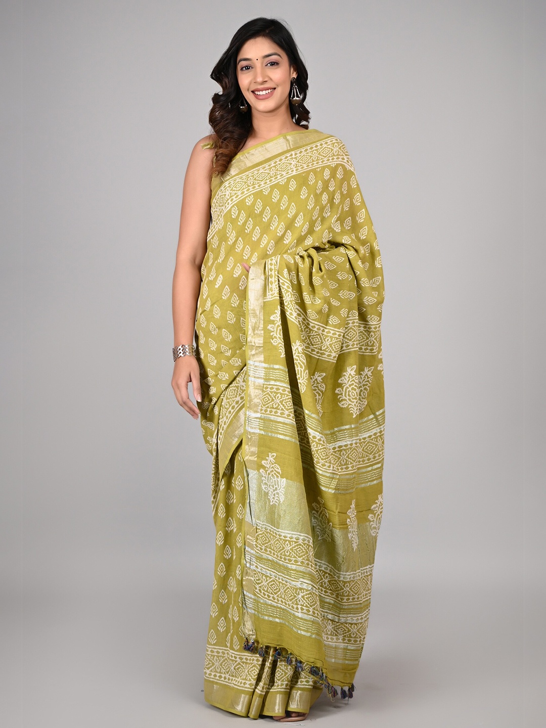 

Shivanya Handicrafts Ethnic Motifs Zari Block Print Saree, Mustard