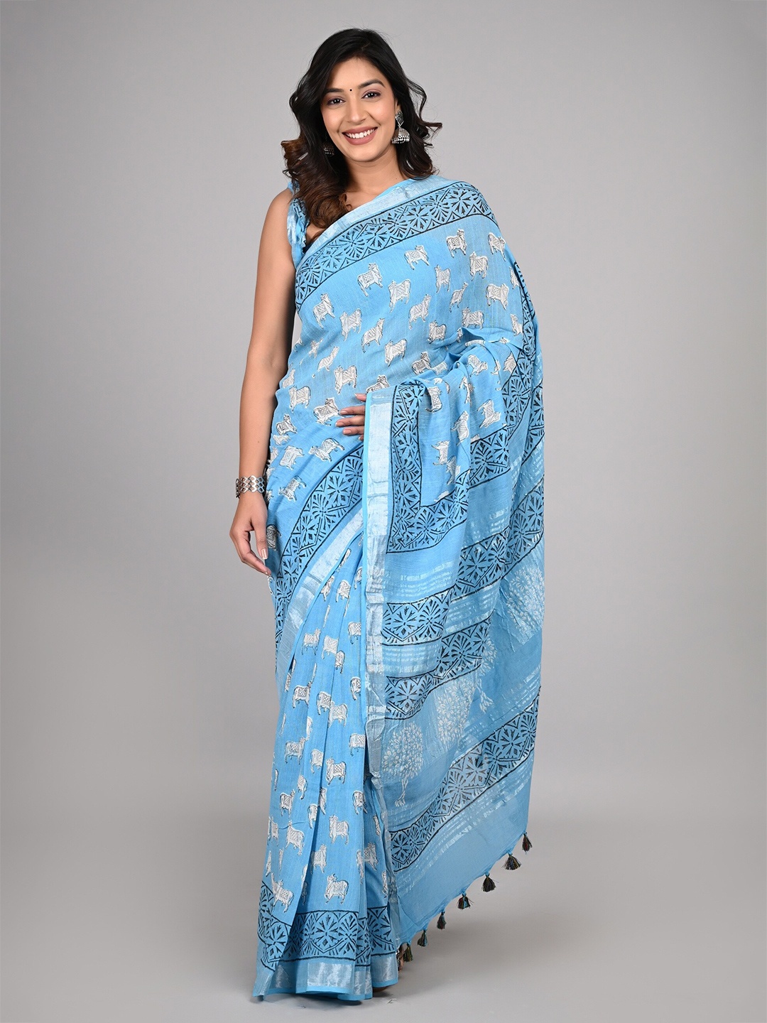 

Shivanya Handicrafts Ethnic Motifs Zari Block Print Saree, Blue