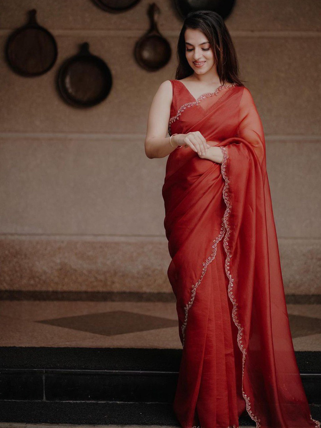 

AWRIYA Embroidered Pure Silk Saree, Red