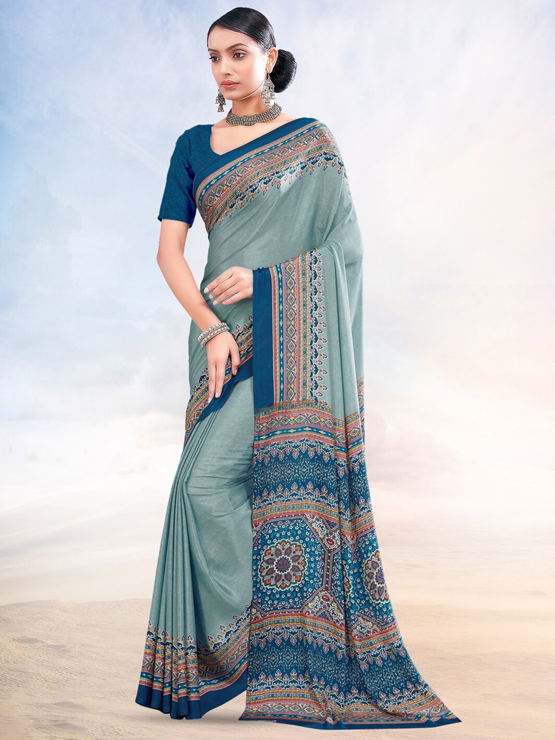 

Kasak Solid Poly Crepe Saree, Blue