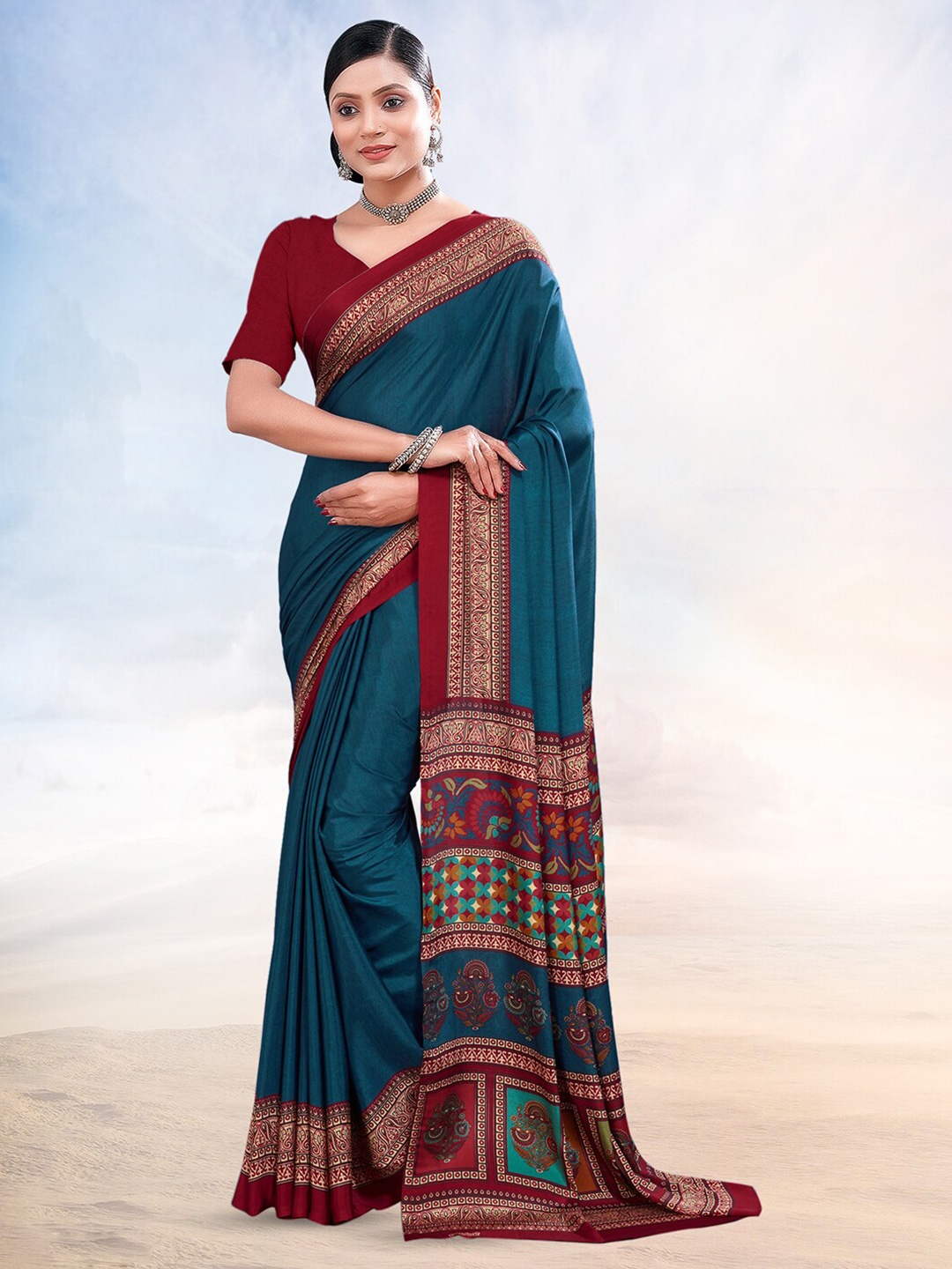 

Kasak Solid Poly Crepe Saree, Navy blue