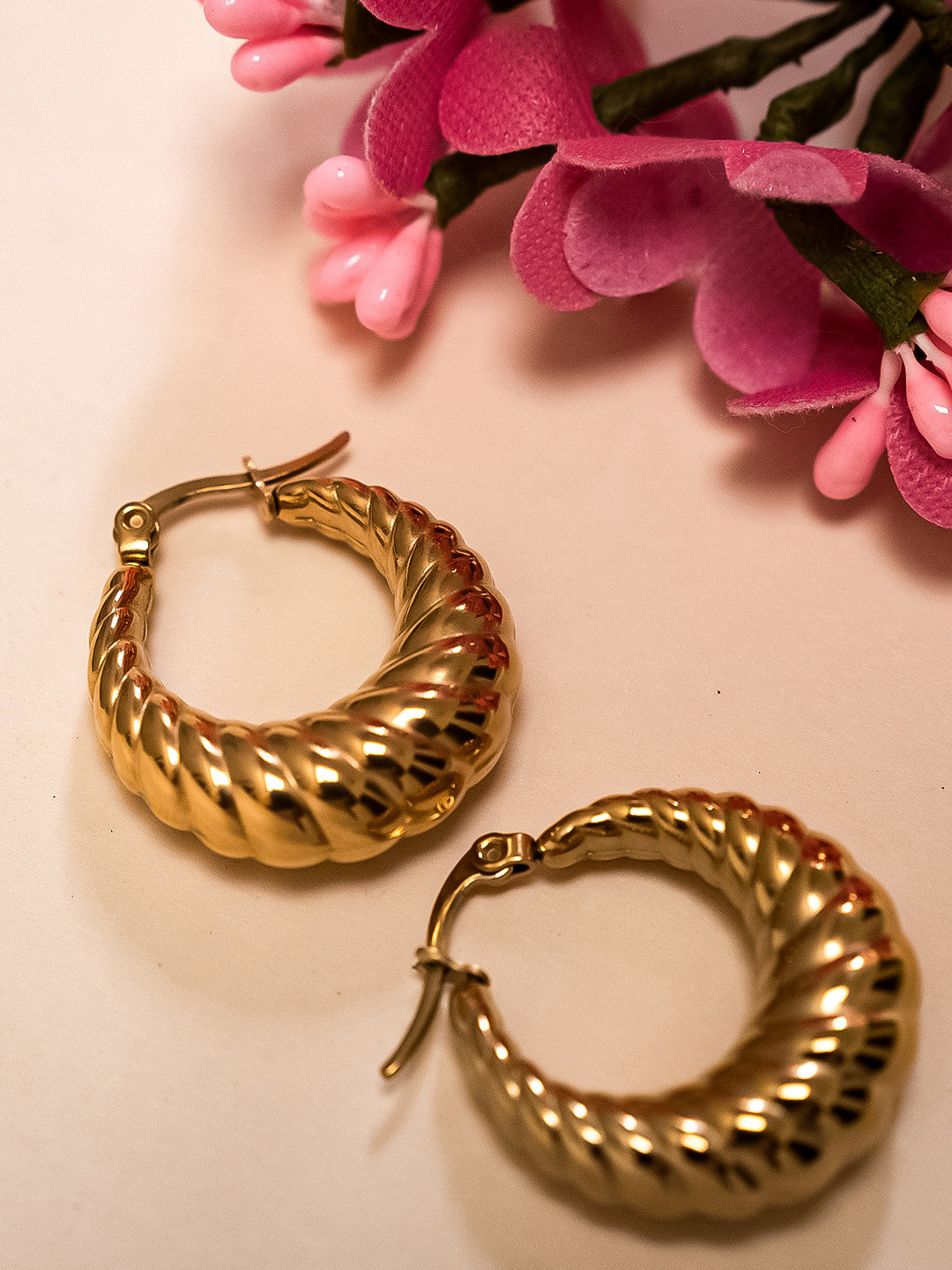

The Cacti Store Contemporary Hoop Earrings, Gold