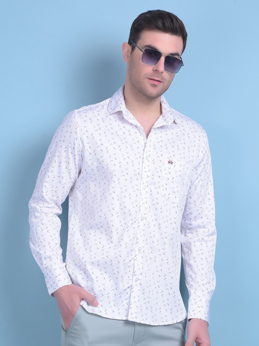 

Crimsoune Club Classic Slim Fit Abstract Printed Casual Shirt, White