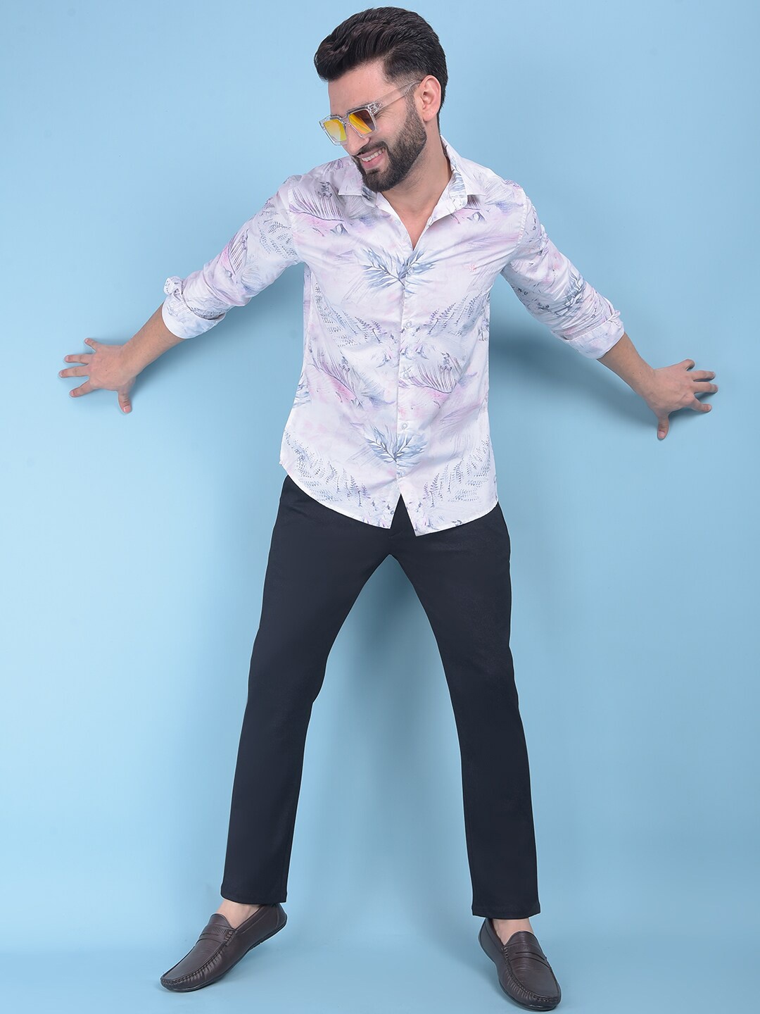 

Crimsoune Club Classic Slim Fit Opaque Floral Printed Cotton Casual Shirt, Pink