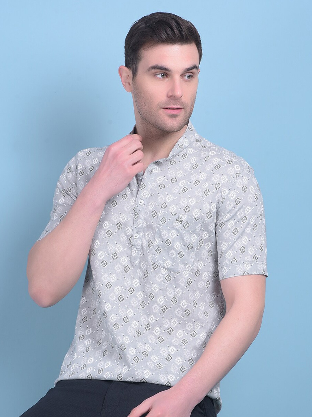 

Crimsoune Club Classic Slim Fit Mandarin Collar Floral Printed Casual Shirt, Grey