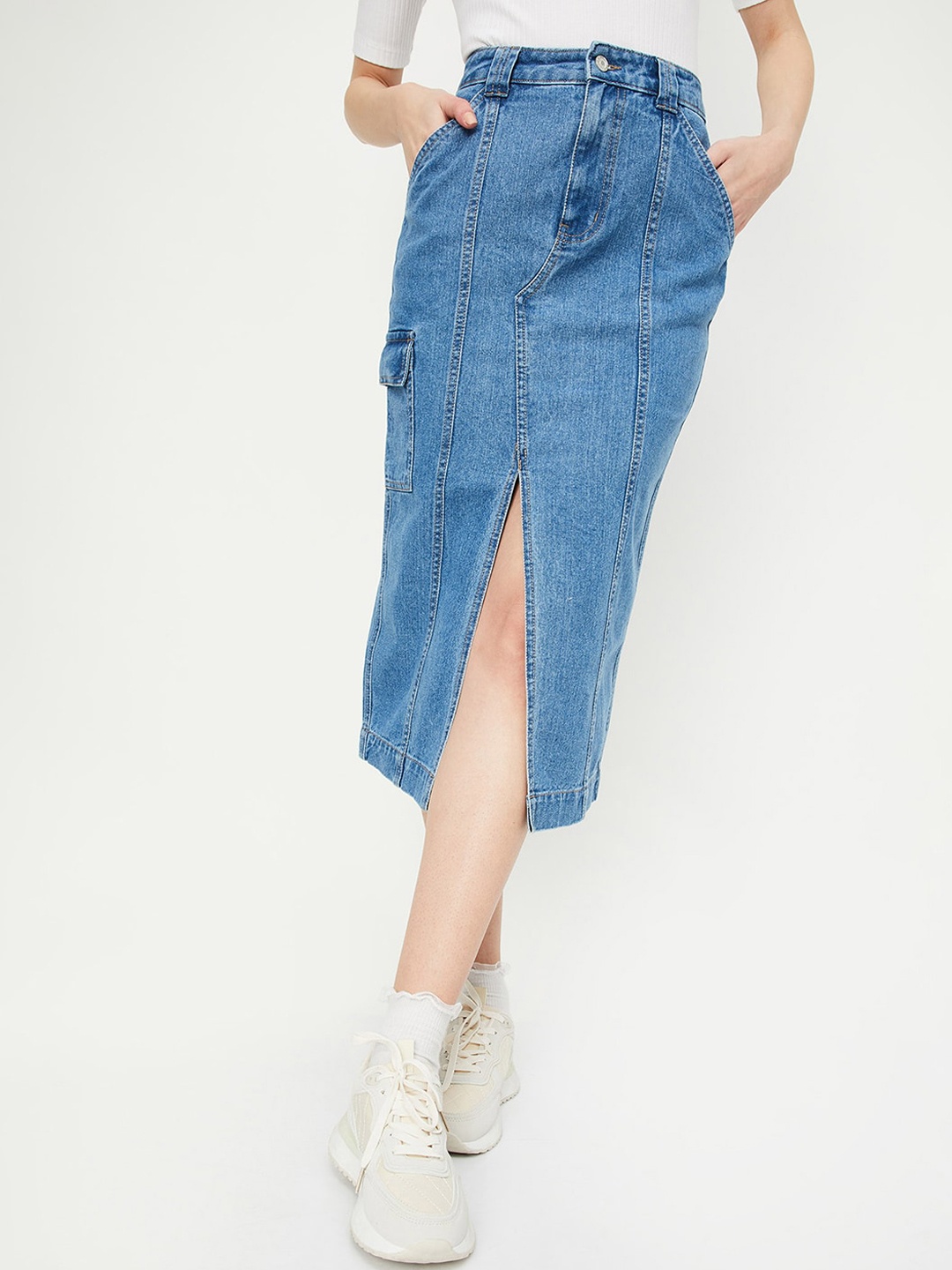 

max Midi Denim Straight Shorts, Blue