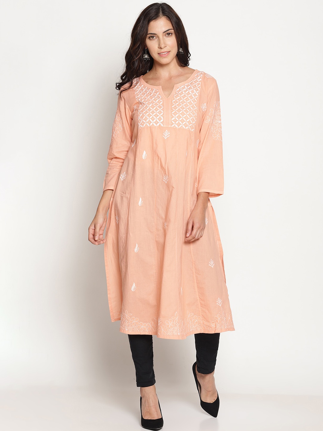 

Weaves of Tradition Ethnic Motifs Embroidered Chikankari Cotton Kurta, Peach