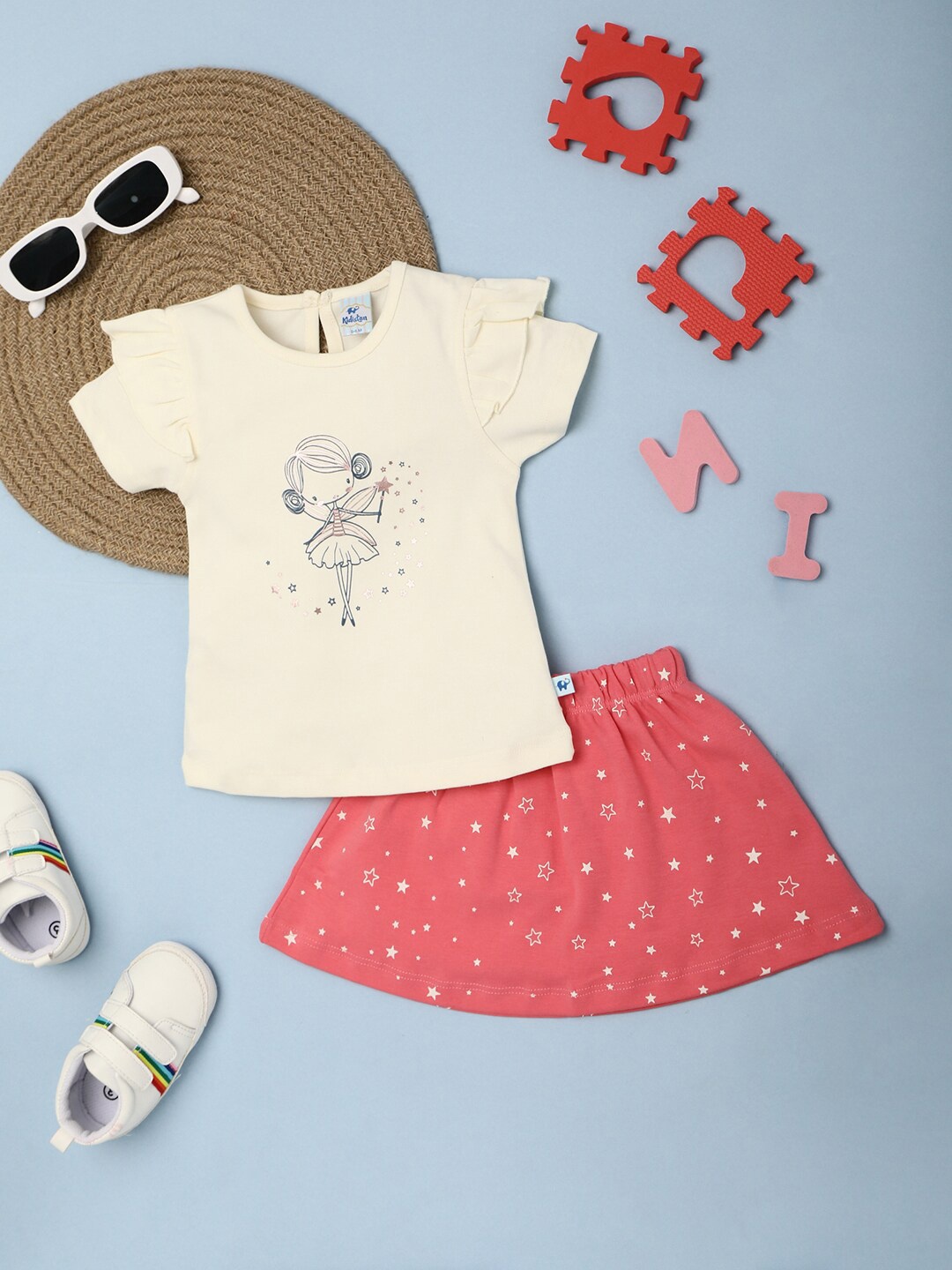 

V-Mart Unisex Kids Printed Top with Capris, Cream