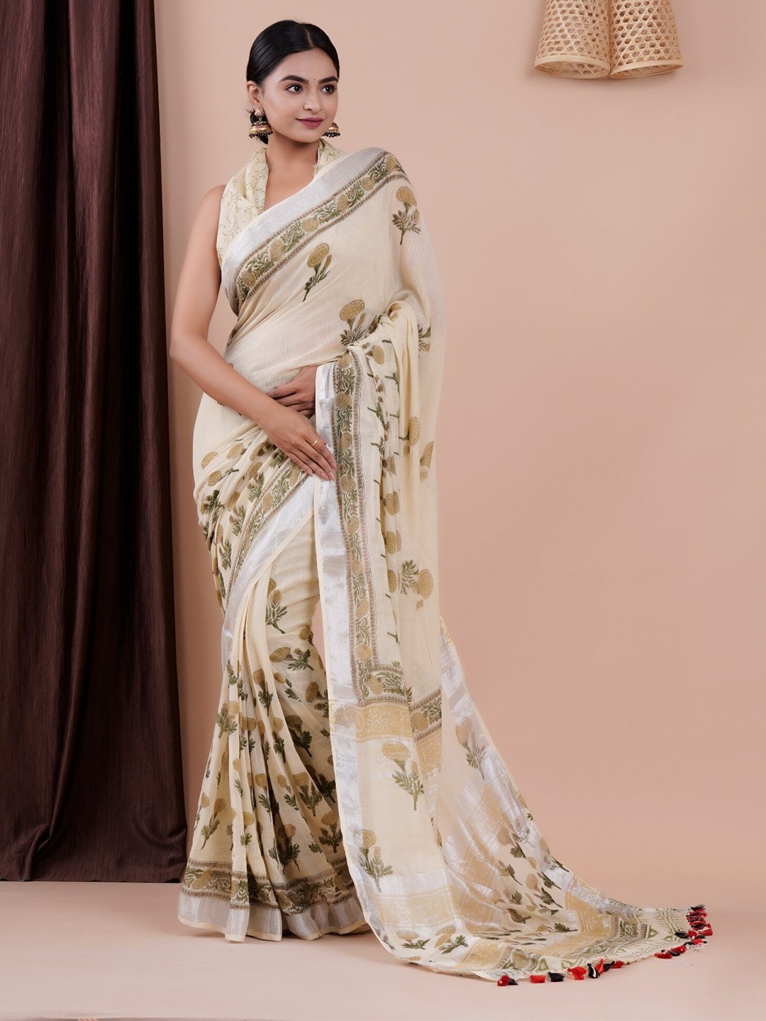 

Shivanya Handicrafts Floral Block Print Saree, Cream
